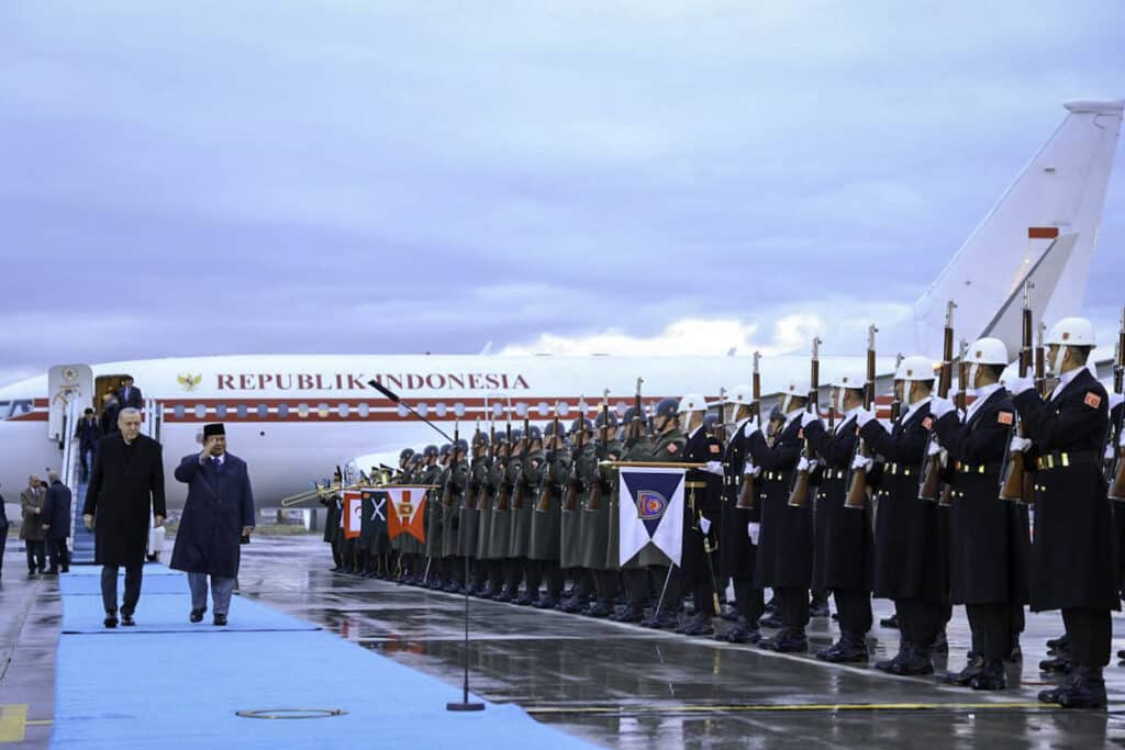 Presiden Prabowo Tiba di Ankara, Siap Sampaikan Pidato di Parlemen Turki dan Hadiri Upacara Penyambutan Kenegaraan – Sekretariat Kabinet Republik Indonesia