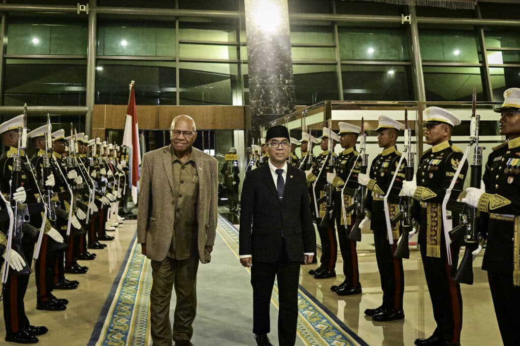 PM Rabuka Tiba di Indonesia, Siap Lakukan Kunjungan Resmi kepada Presiden Prabowo – Sekretariat Kabinet Republik Indonesia