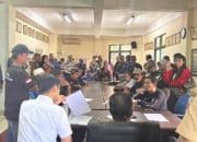 Ratusan Warga Bitoa Unjuk Rasa di Kantor DPRD Makassar