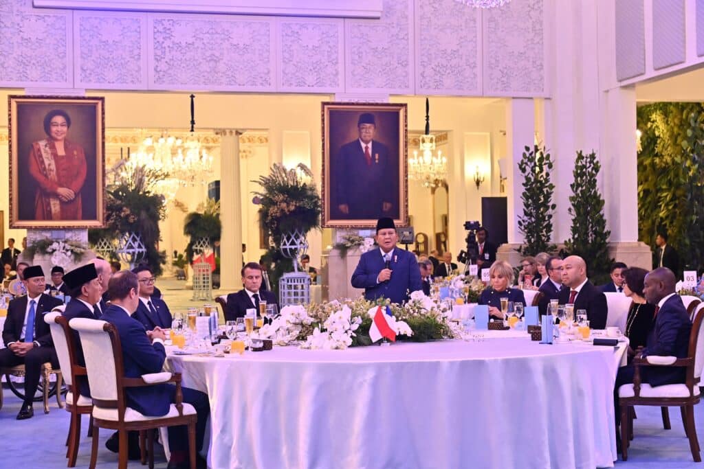 Seskab Teddy Tegaskan Tidak Ada Minuman Beralkohol dalam Jamuan Presiden Macron di Jakarta – Sekretariat Kabinet Republik Indonesia