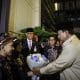 Kehangatan Diaspora Indonesia Sambut Kedatangan Presiden Prabowo di Bangkok – Sekretariat Kabinet Republik Indonesia