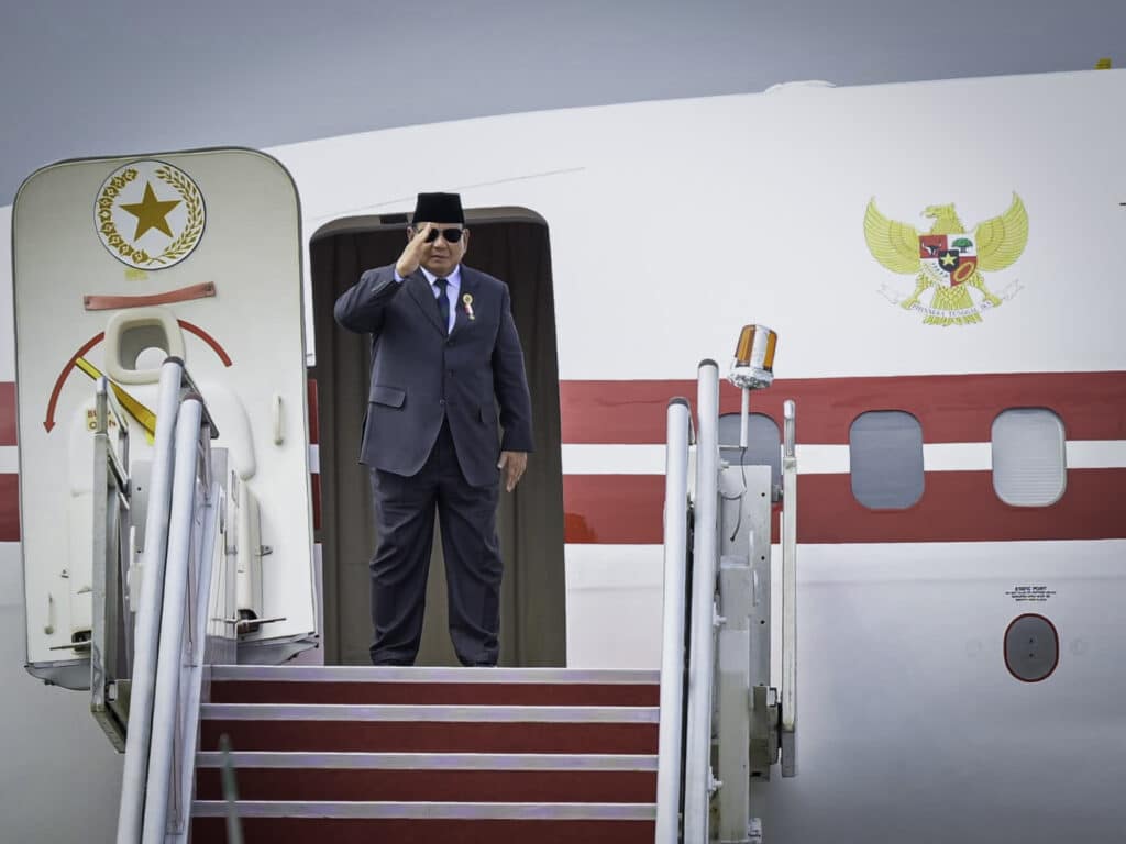 Presiden Prabowo Kembali ke Tanah Air usai Ikuti Rangkaian KTT ke-46 ASEAN – Sekretariat Kabinet Republik Indonesia