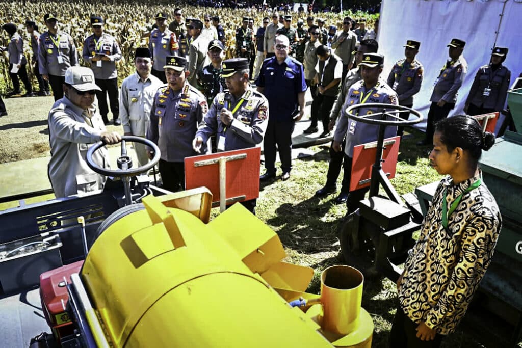 Tinjau Stan Hilirisasi Jagung di Bengkayang, Presiden Prabowo Apresiasi Inovasi UMKM dan Komitmen Swasembada – Sekretariat Kabinet Republik Indonesia