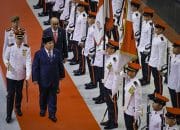 Presiden Prabowo Disambut Upacara Kenegaraan di Parliament House Singapura – Sekretariat Kabinet Republik Indonesia