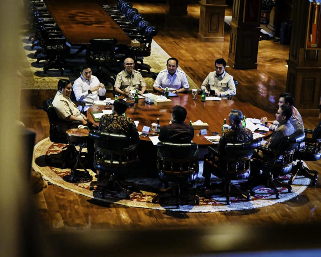 Pimpin Rapat Bersama DEN di Hambalang, Presiden Prabowo Bahas Strategi Ekonomi Nasional di Tengah Gejolak Global – Sekretariat Kabinet Republik Indonesia