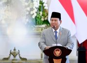 Prabowo Pimpin Rapat Penanganan Bencana, Minta Anggaran Mitigasi Ditambah Signifikan Prabowo Pimpin Rapat Penanganan Bencana, Minta Anggaran Mitigasi Ditambah Signifikan